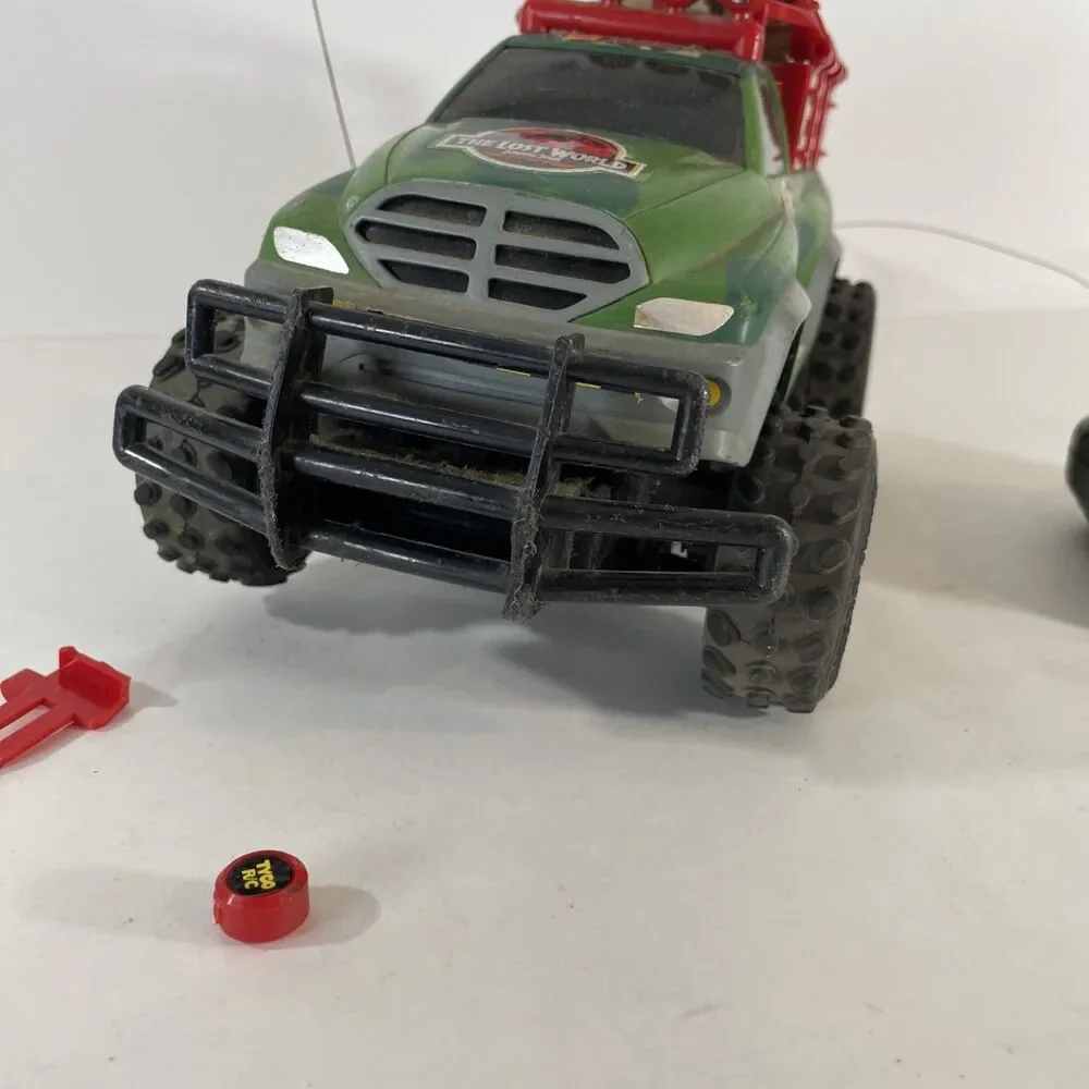 Vintage Jurassic Park Lost World TYCO R/C Jet Turbo Truck Parts Or Repair
